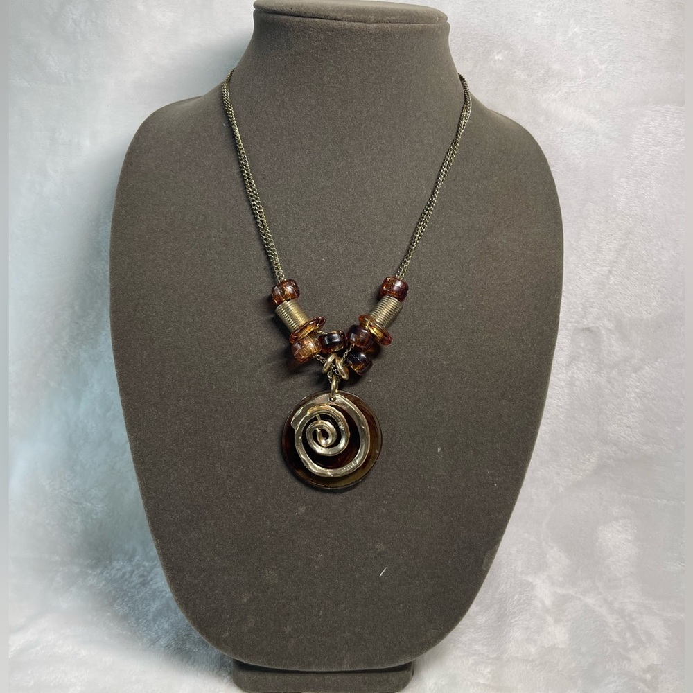 Vintage Gold and tortoise shell bead necklace